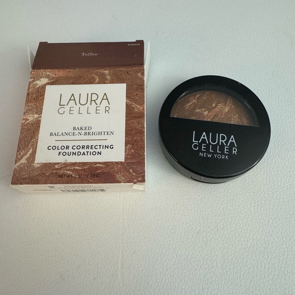 NEW Laura Geller color correcting foundation - Picture 3 of 8